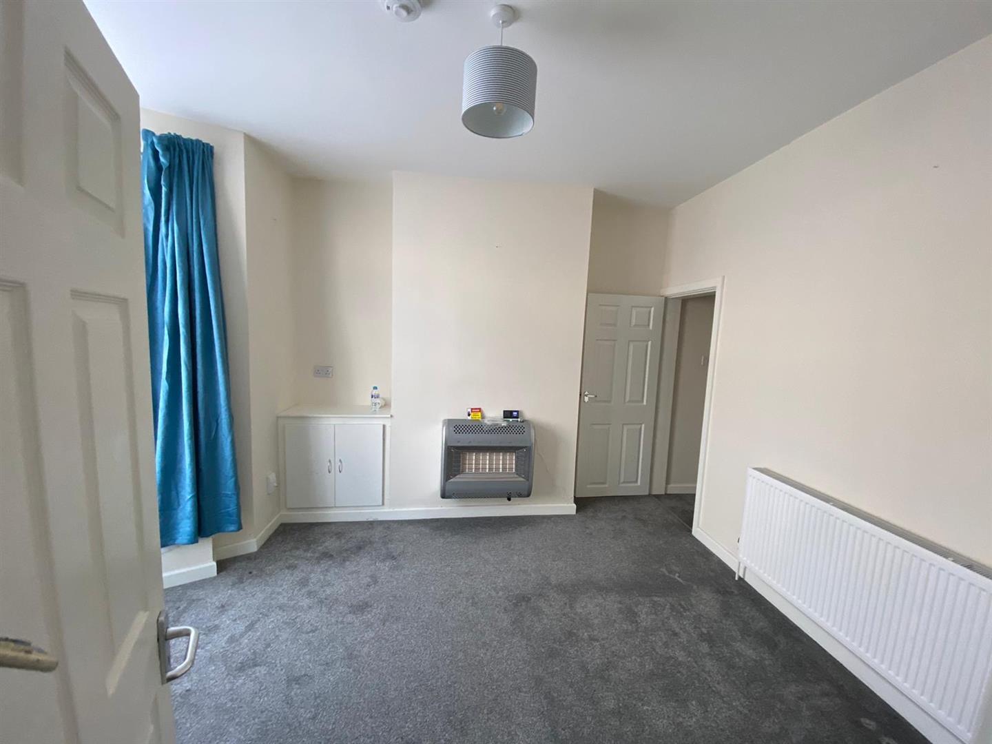 3 bed house to rent in Lyndhurst Road, Burnley  - Property Image 3