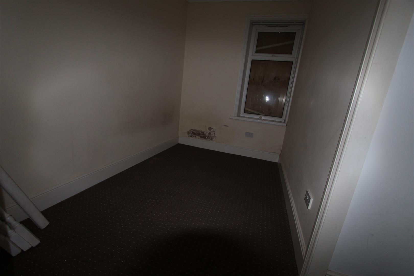 2 bed terraced house for sale in Barden Lane, Burnley  - Property Image 4