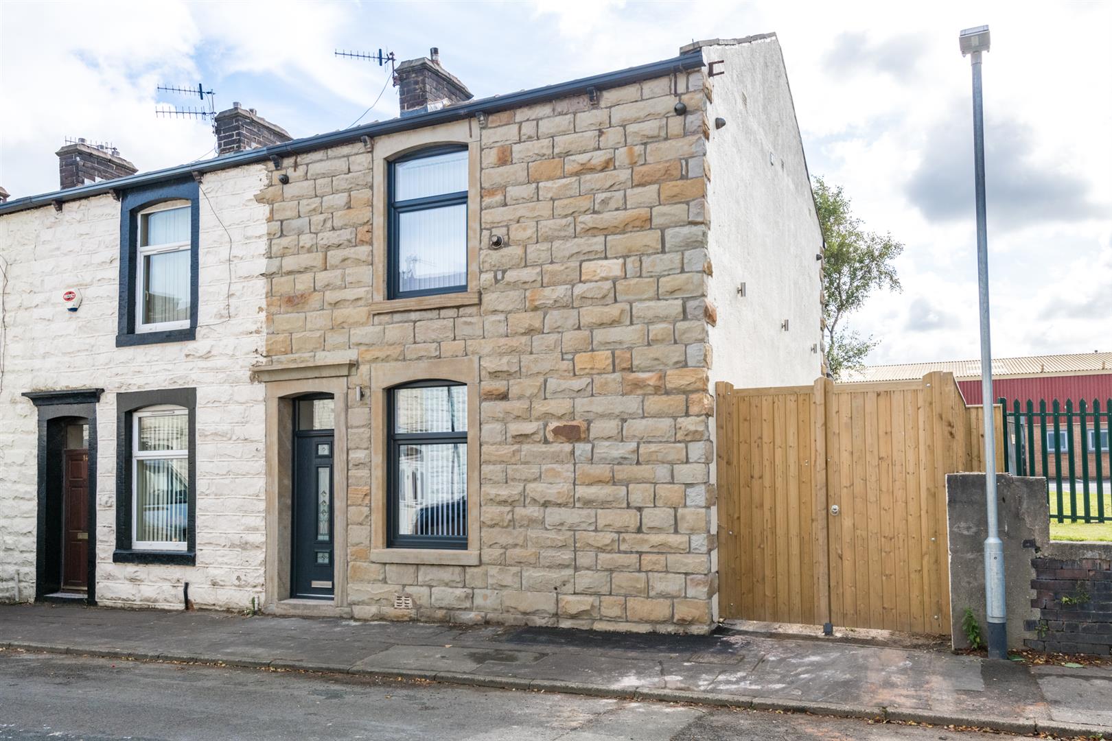 1 bed house share to rent in Dean Street, Burnley - Property Image 1