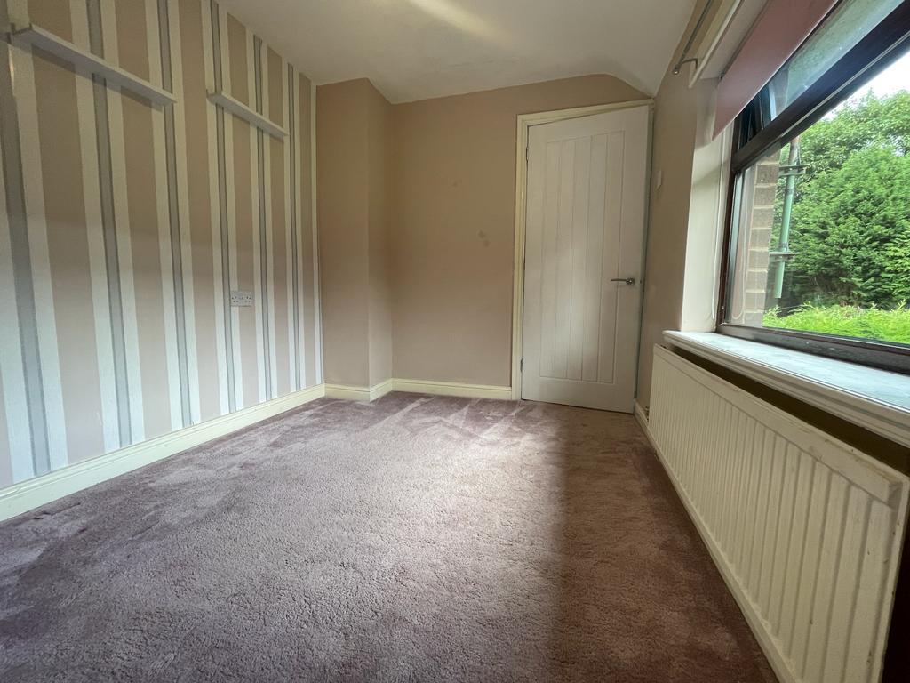 3 bed terraced house for sale in Brunshaw Avenue, Burnley  - Property Image 21