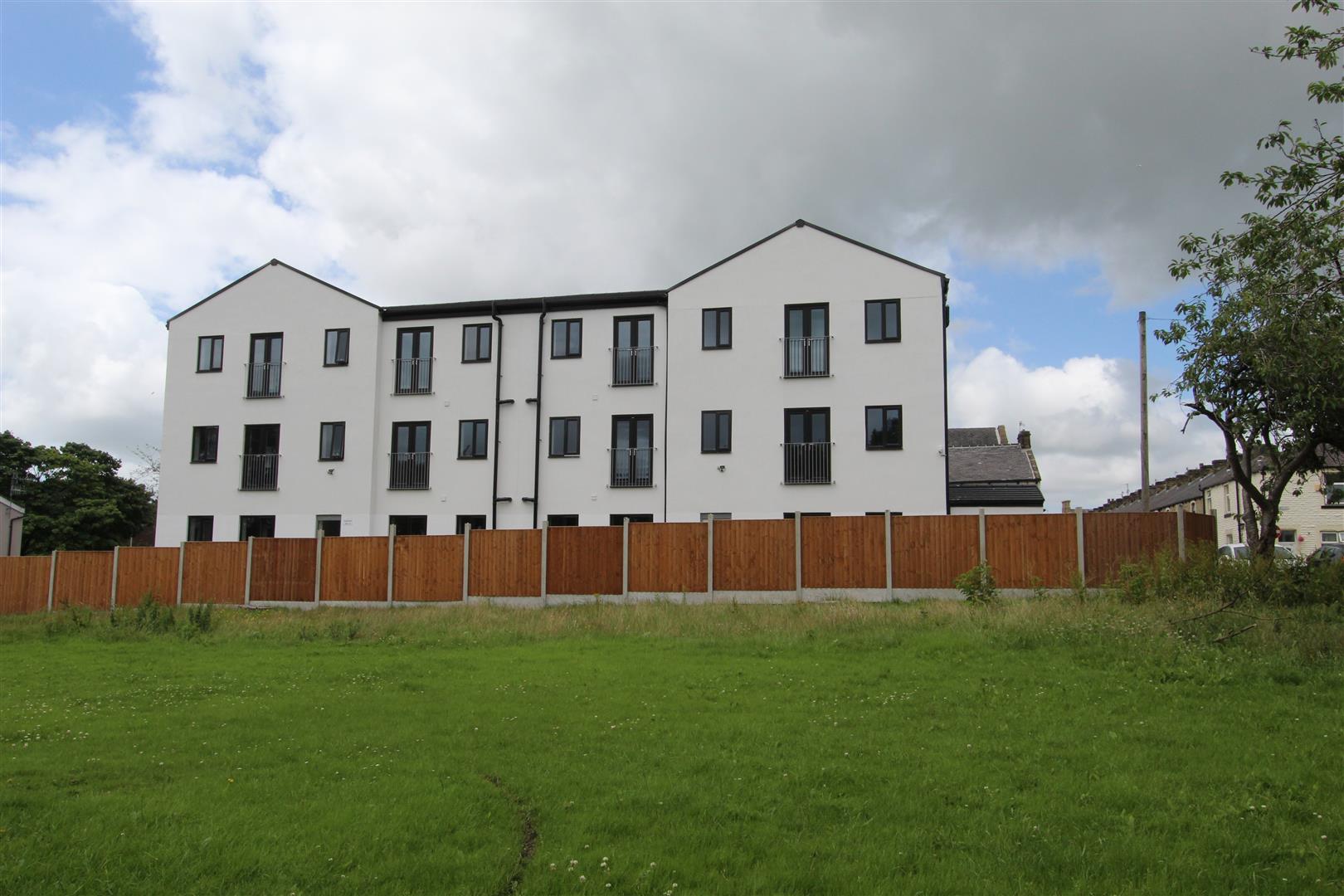 2 bed house to rent in Cleaver Street, Burnley - Property Image 1
