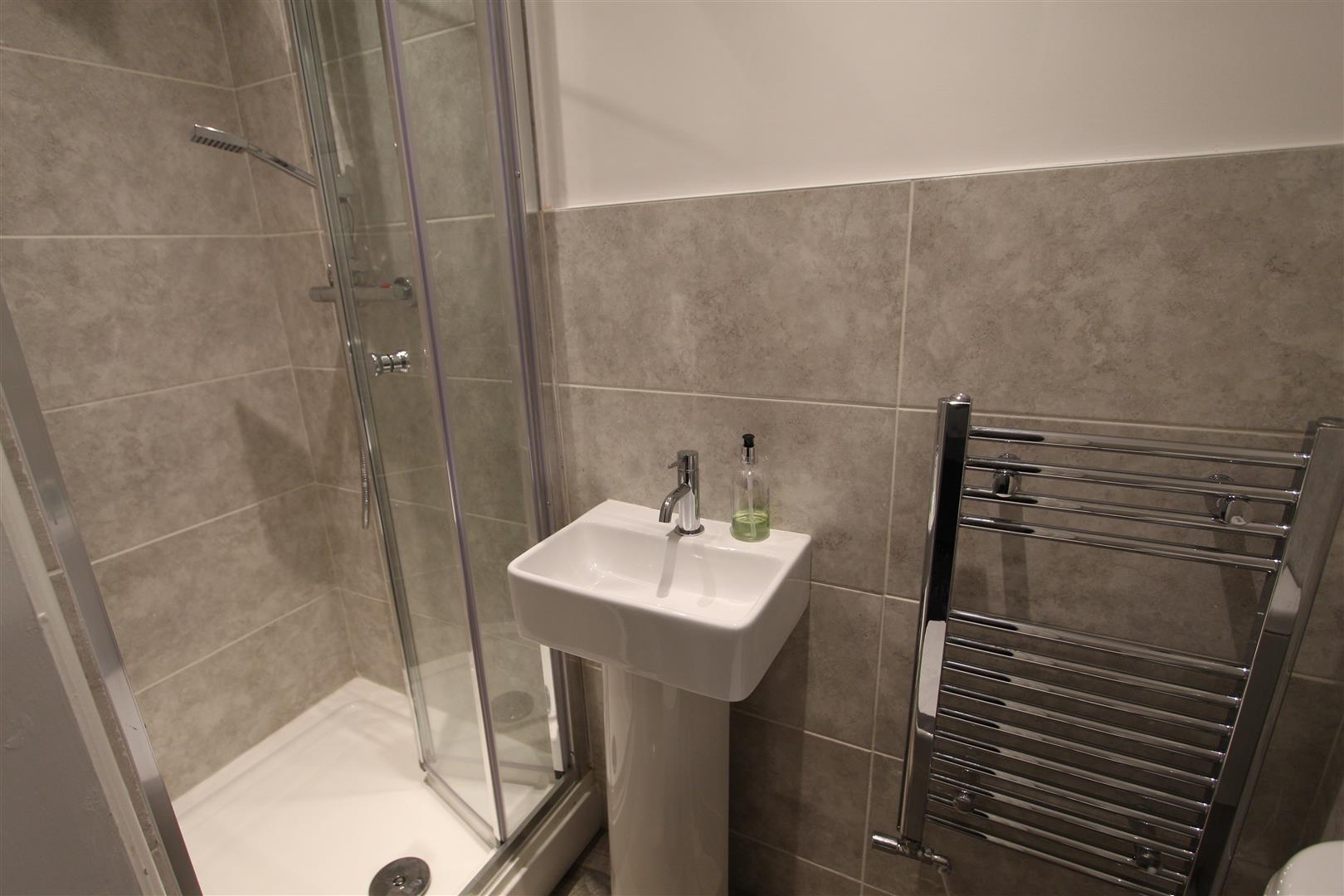 1 bed house share to rent in Every Street, Burnley 2