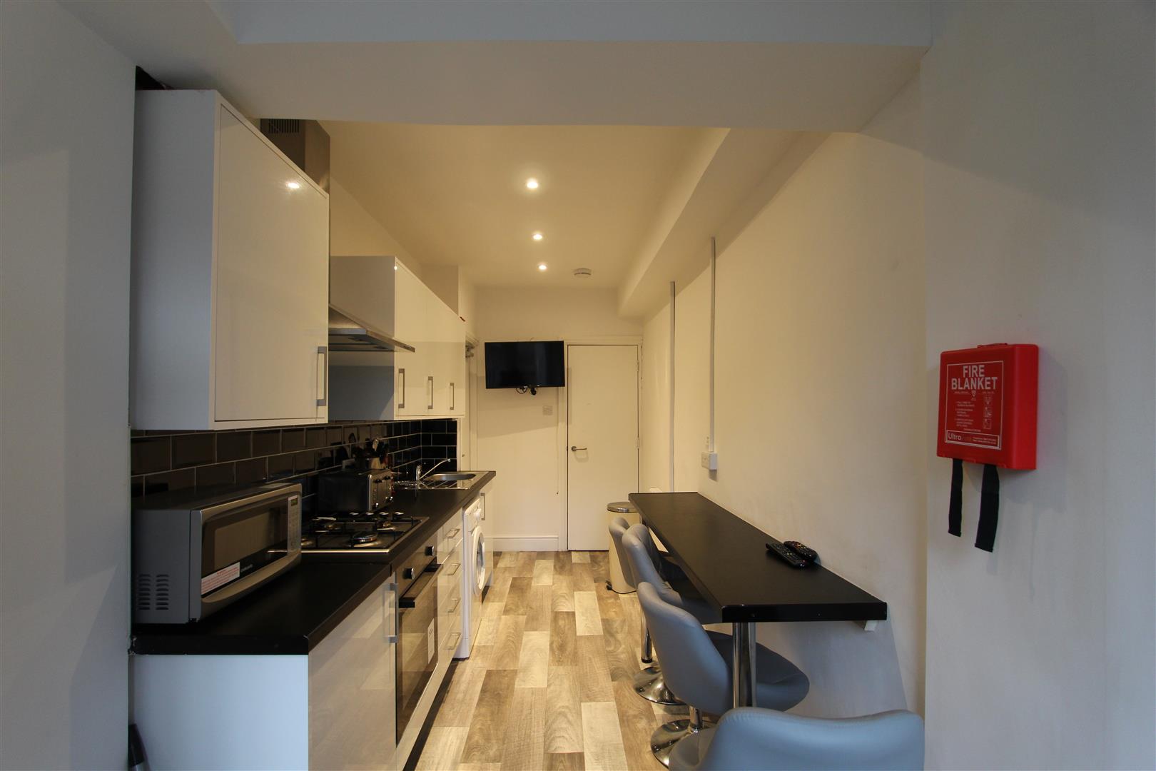 1 bed house share to rent in Every Street, Burnley  - Property Image 2