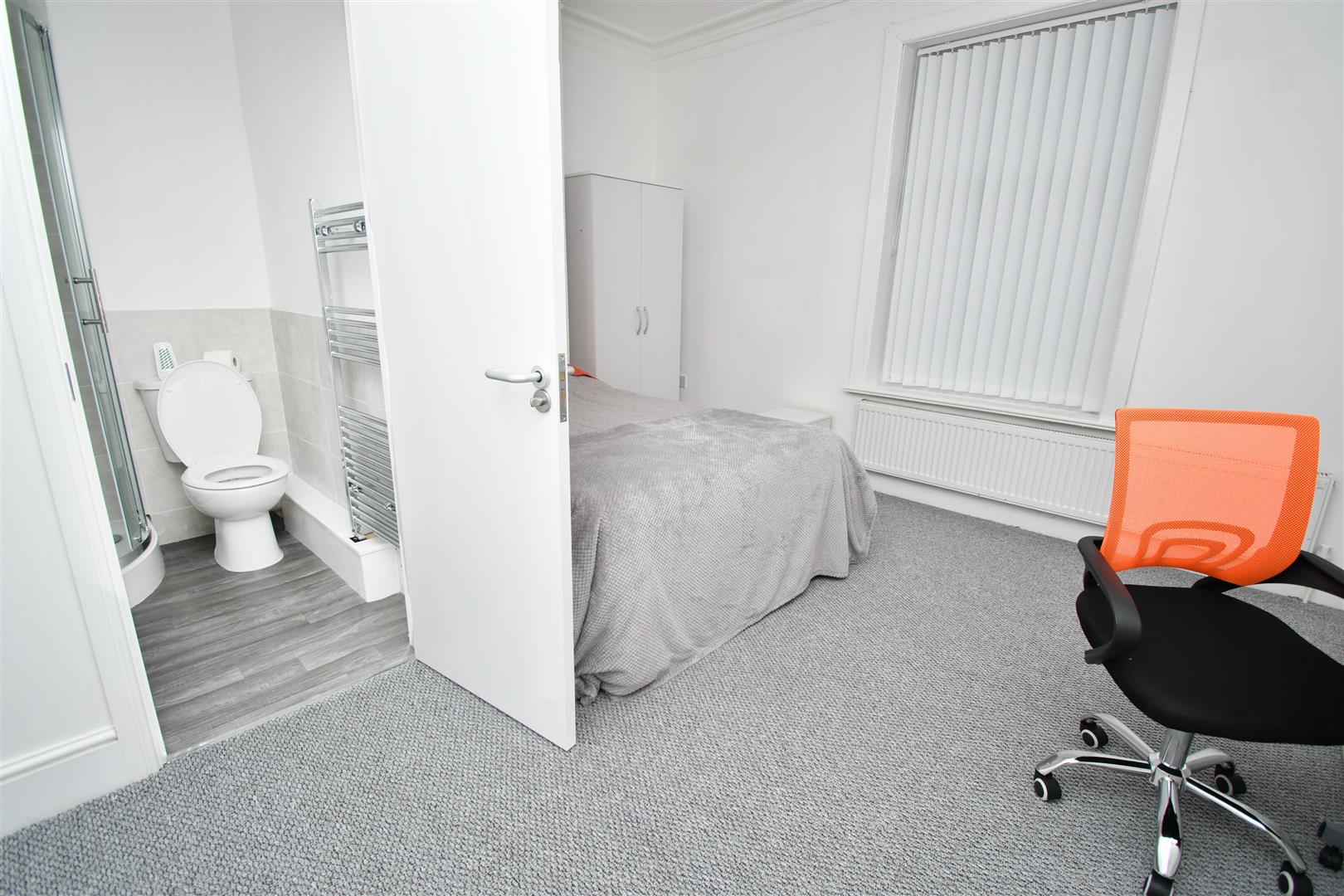 4 bed house share to rent in Harold Street, Burnley  - Property Image 11