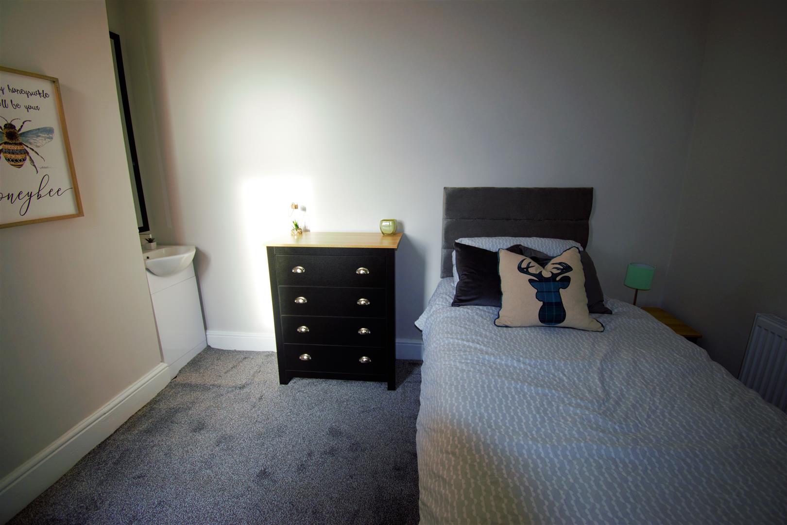 1 bed house share to rent in Bulcock Street, Burnley 5