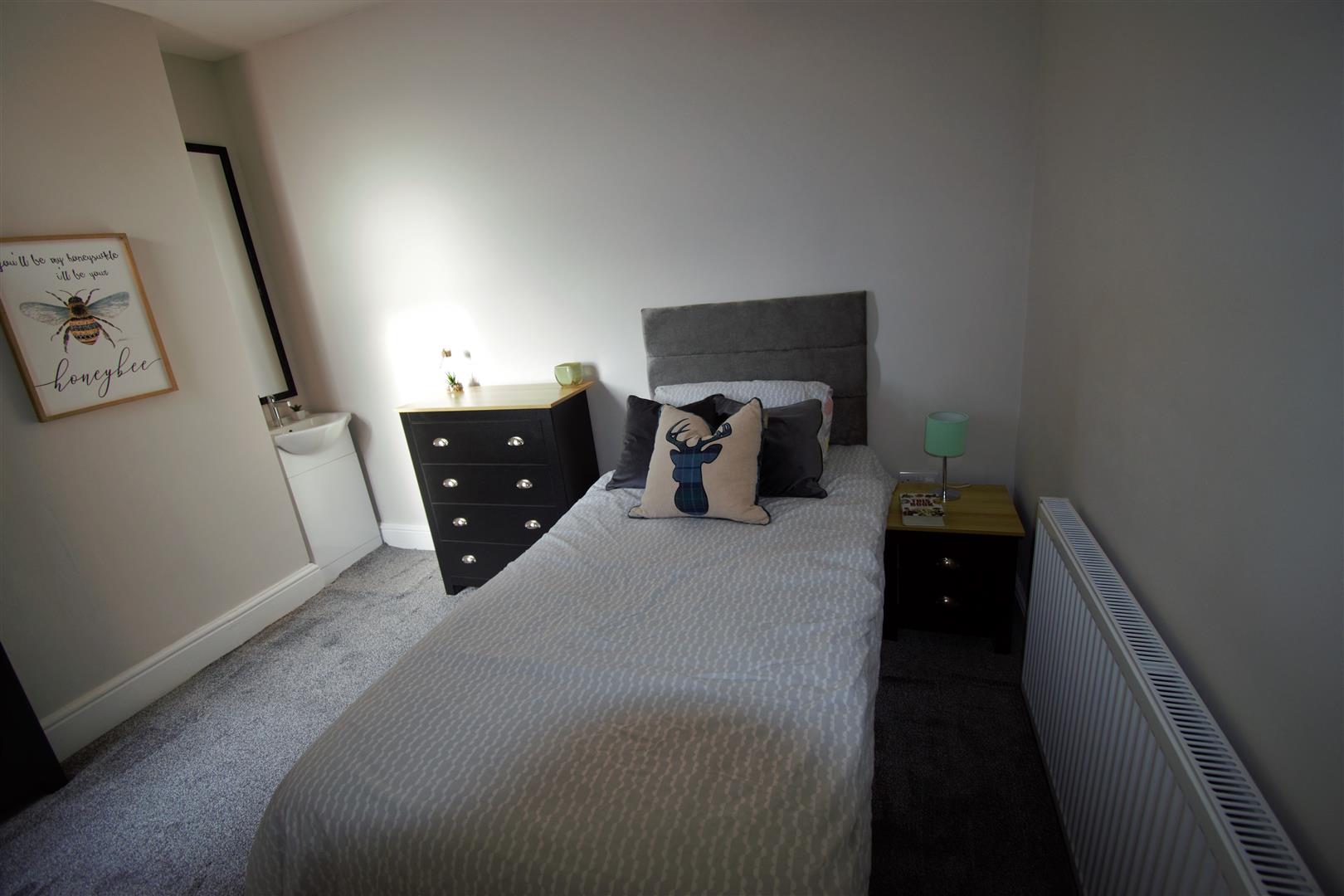 1 bed house share to rent in Bulcock Street, Burnley 3