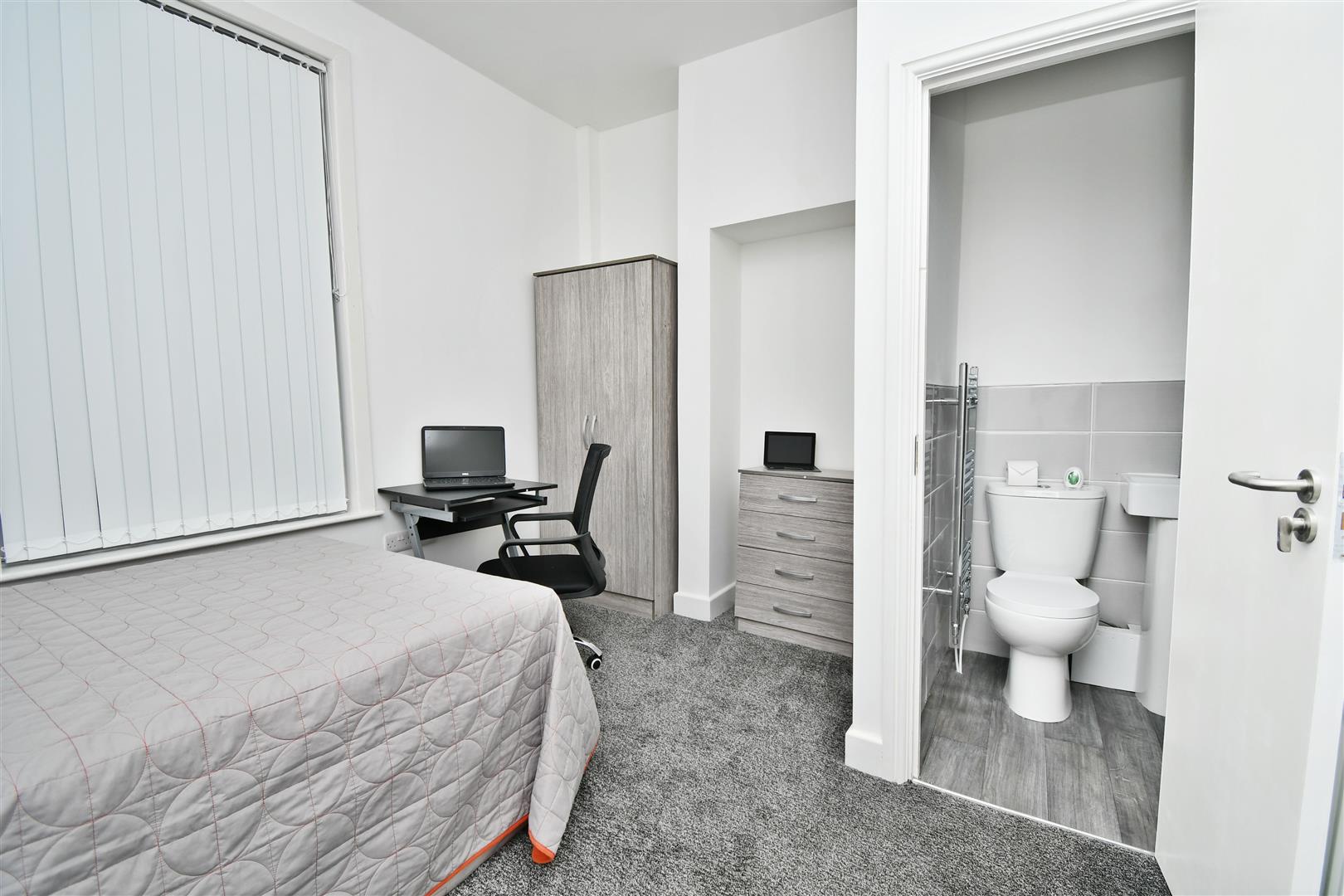 1 bed house share to rent in Christ Church Street, Preston  - Property Image 7
