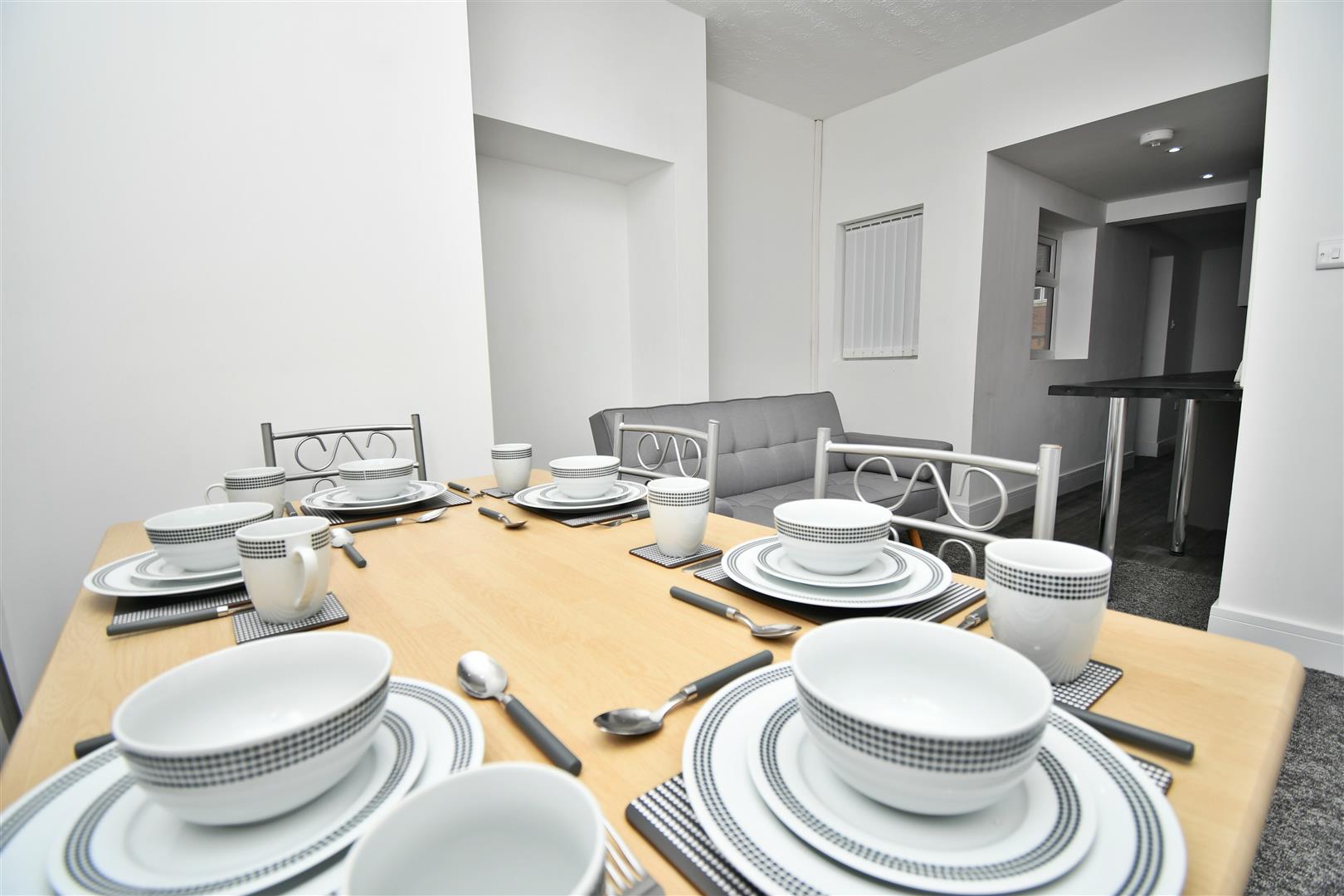 1 bed house share to rent in Christ Church Street, Preston  - Property Image 3