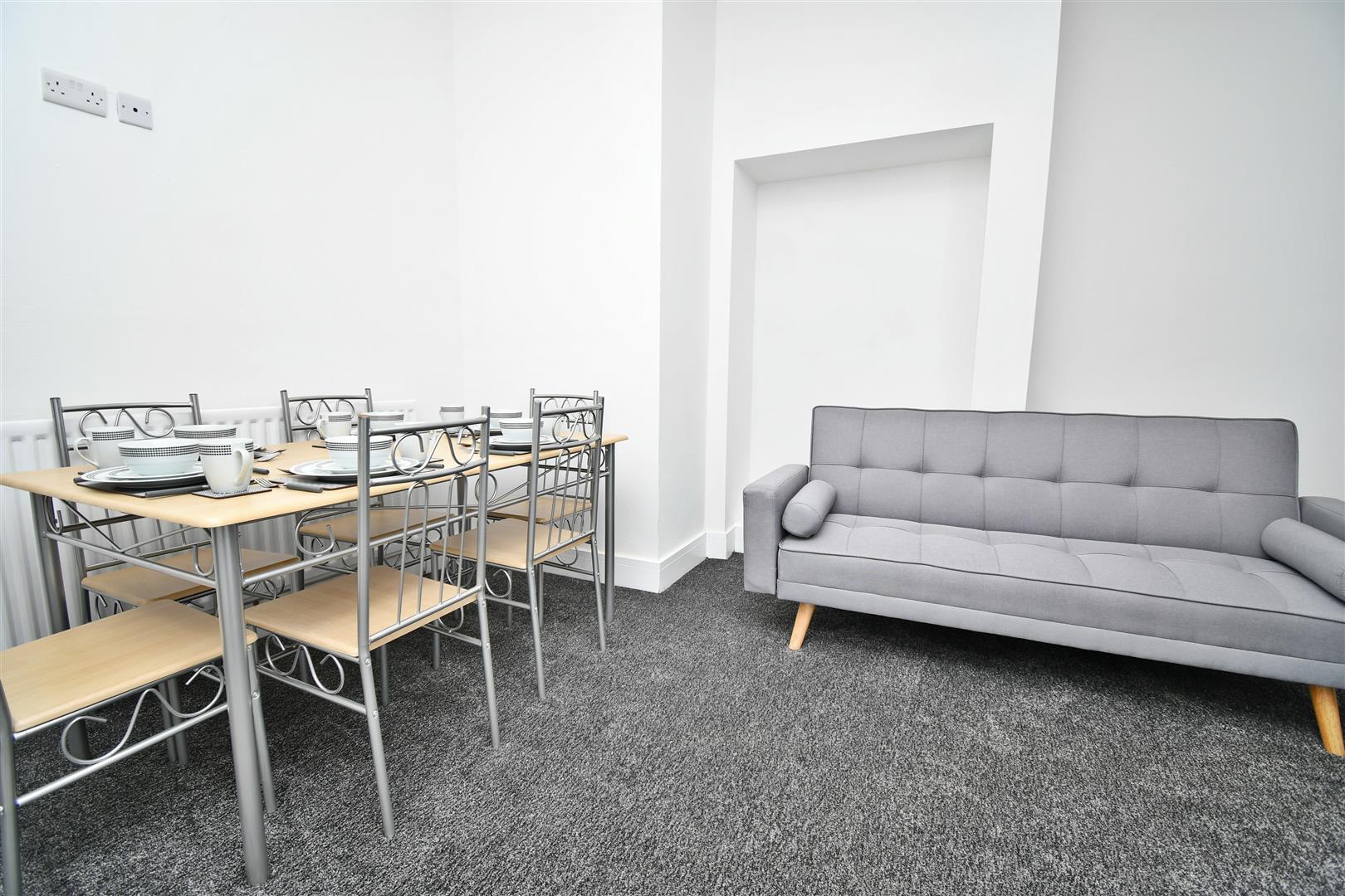 1 bed house share to rent in Christ Church Street, Preston  - Property Image 5