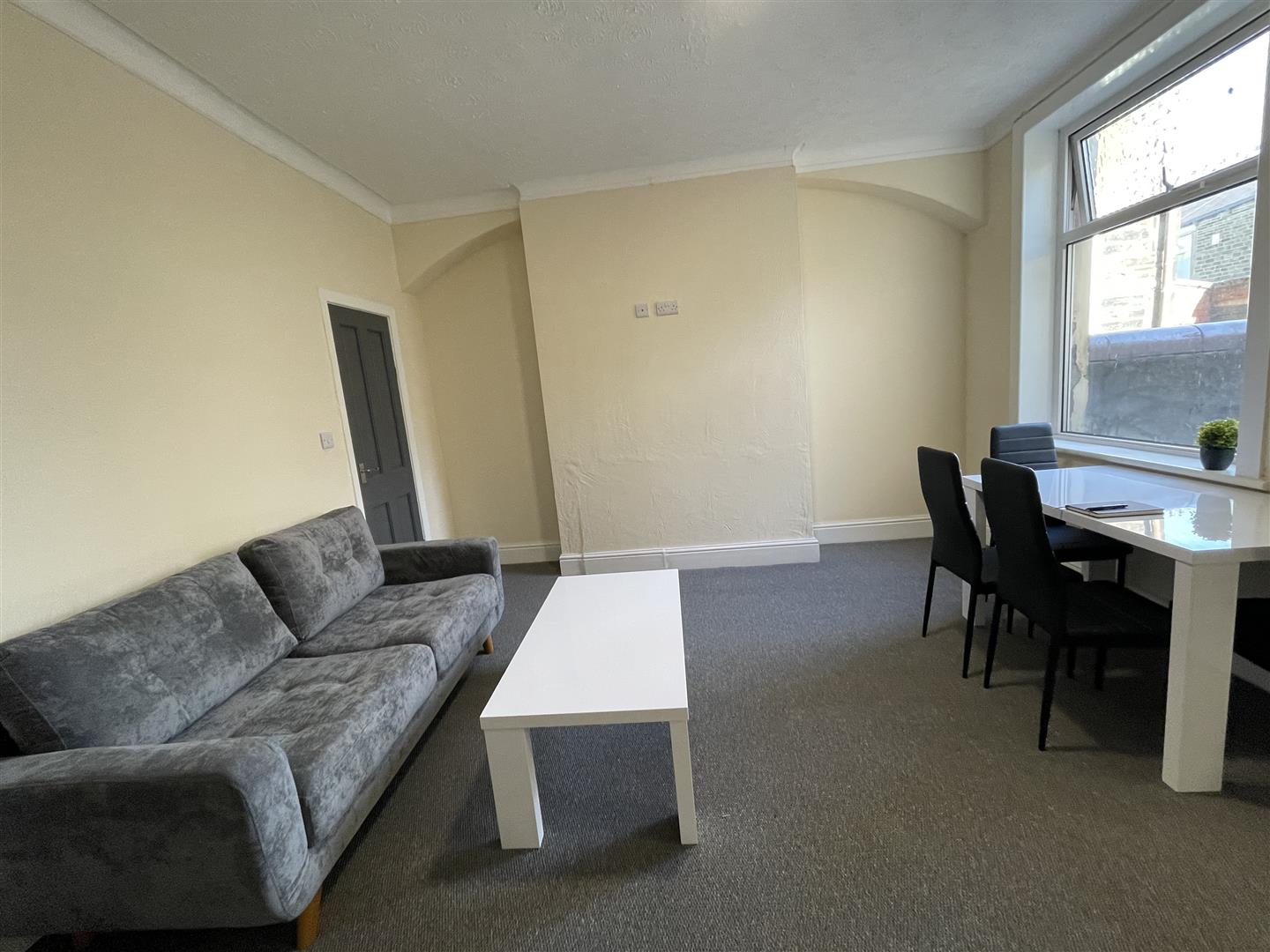 1 bed house share to rent in Nairne Street, Burnley  - Property Image 1