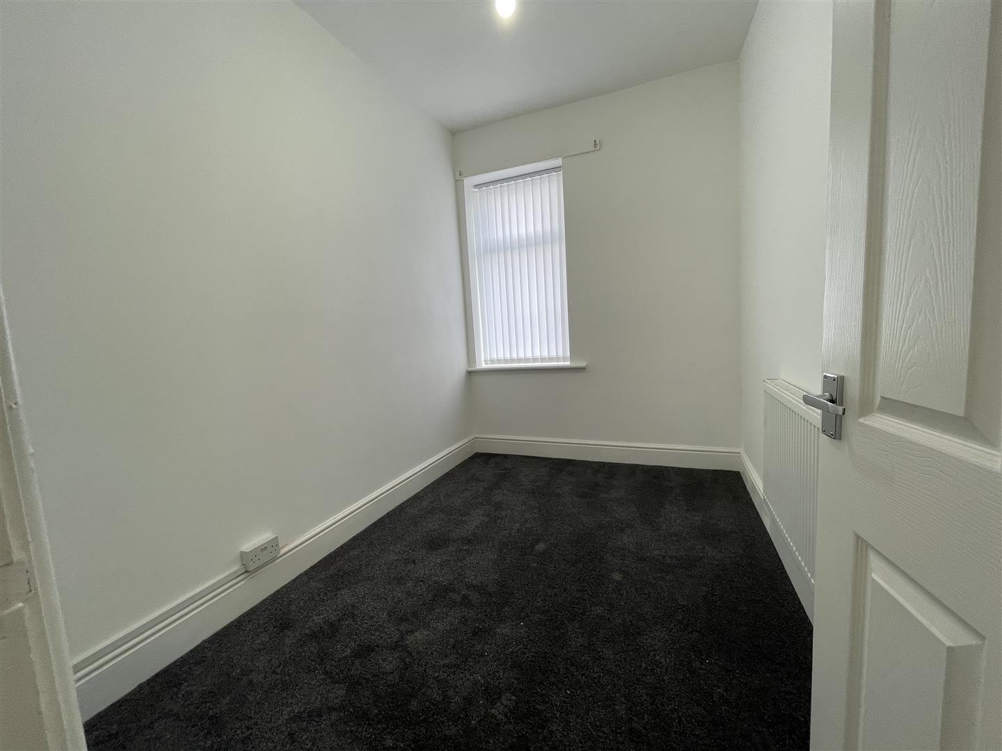 3 bed house to rent in Woodbine Road, Burnley  - Property Image 2
