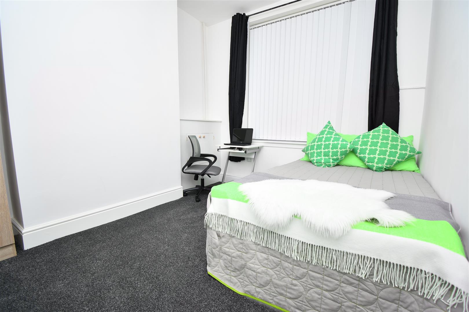1 bed house share to rent in Tay Street, Burnley  - Property Image 3