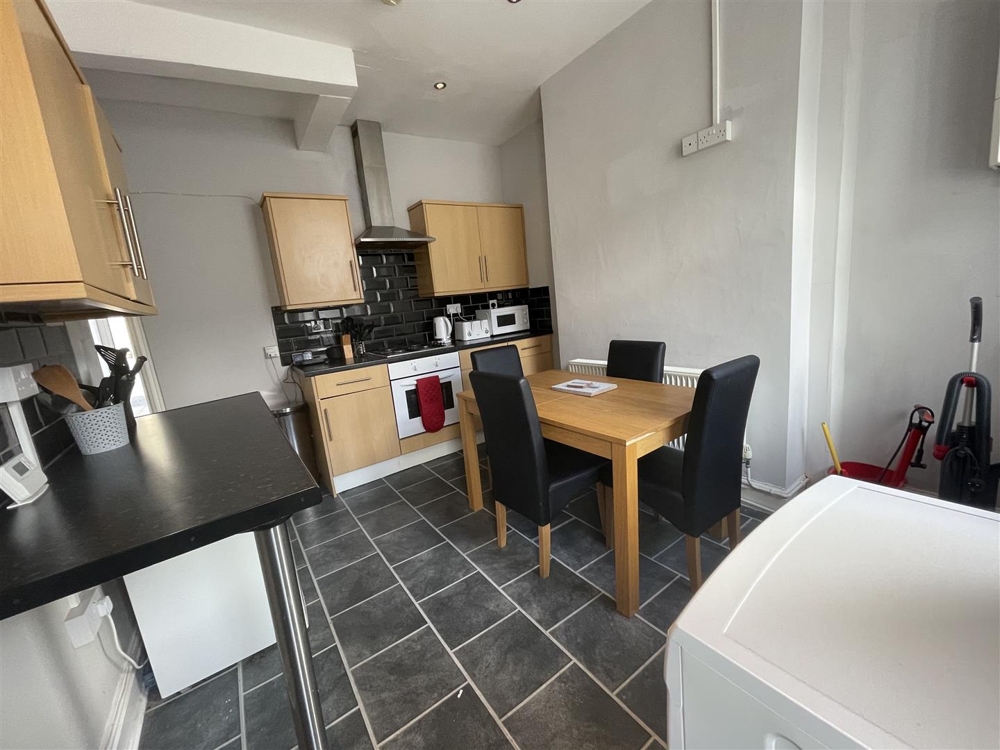 1 bed house share to rent in Harley Street, Burnley  - Property Image 2