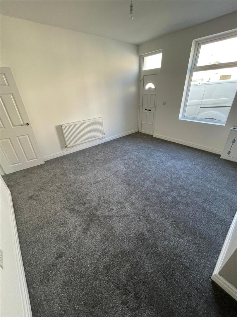 2 bed house to rent in Waterbarn Street, Burnley  - Property Image 2
