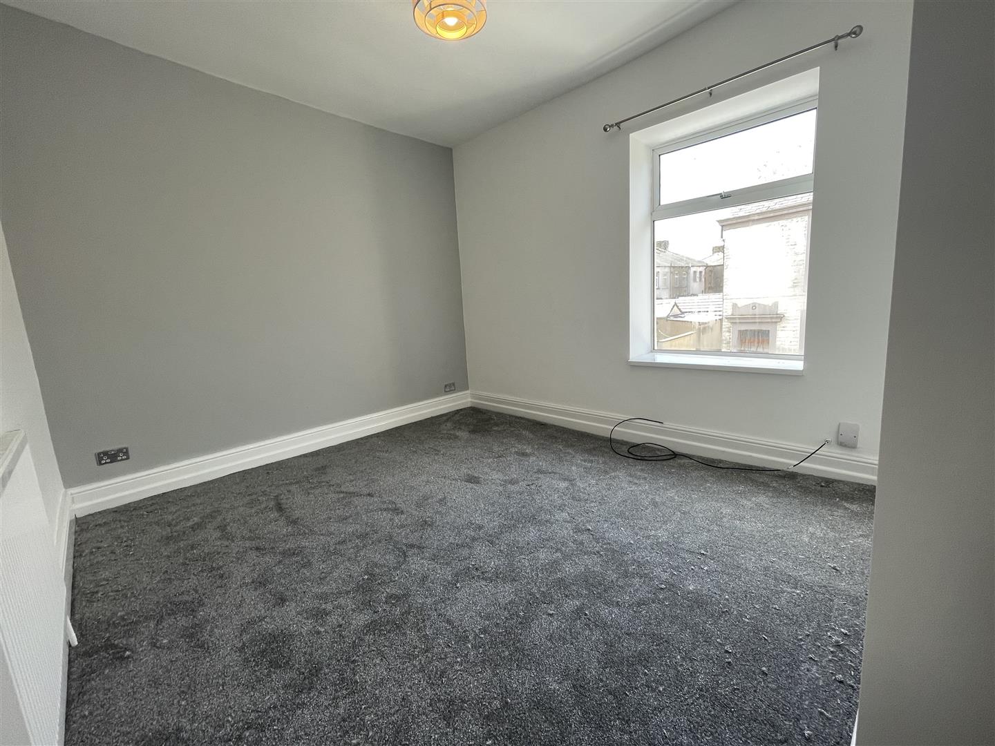 2 bed house to rent in Heywood Street, Blackburn  - Property Image 9
