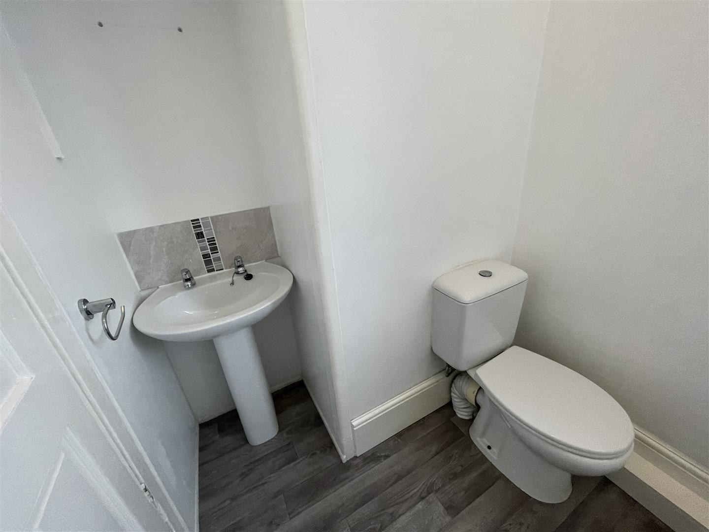 2 bed house to rent in Heywood Street, Blackburn - Property Image 1