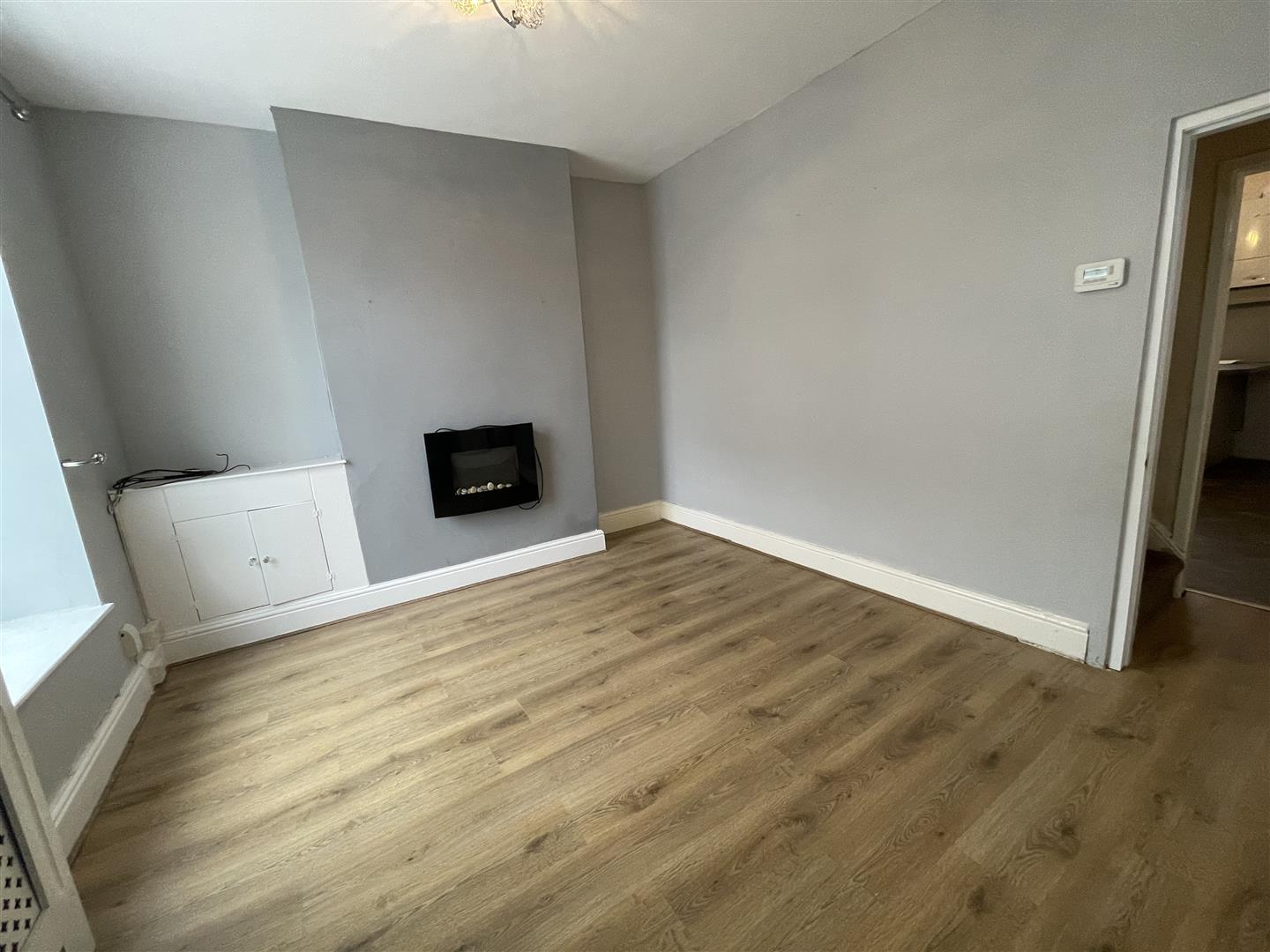 2 bed house to rent in Heywood Street, Blackburn 2