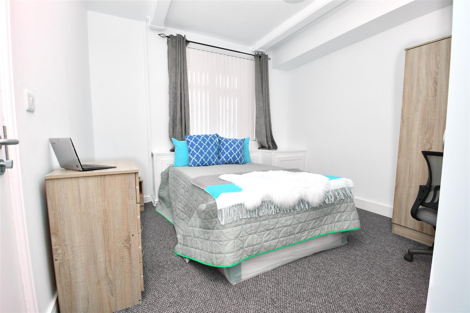 1 bed house share to rent in Gawthorpe Street, Burnley  - Property Image 13