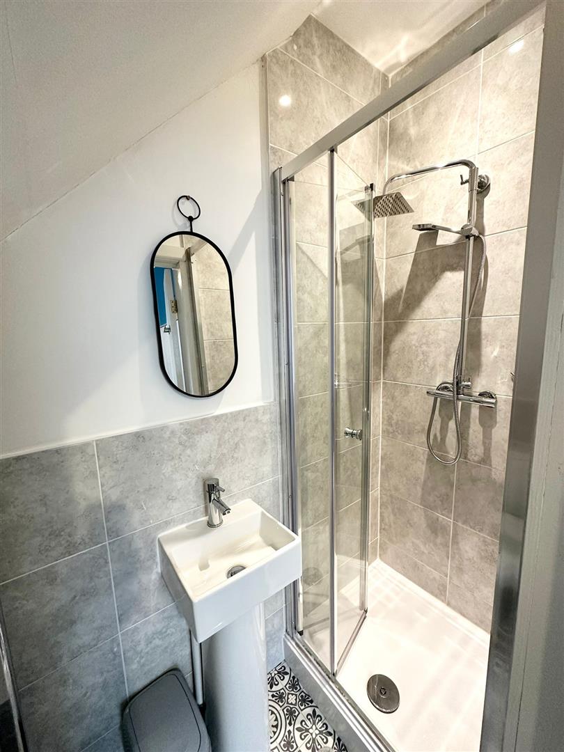 1 bed house share to rent in St. Annes Street, Burnley 3