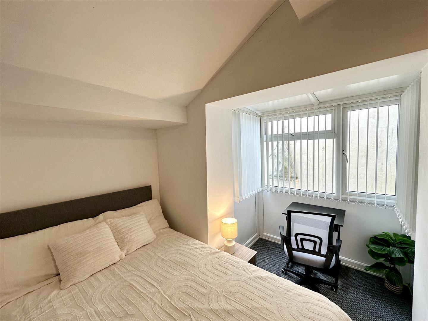 1 bed house share to rent in St. Annes Street, Burnley 4