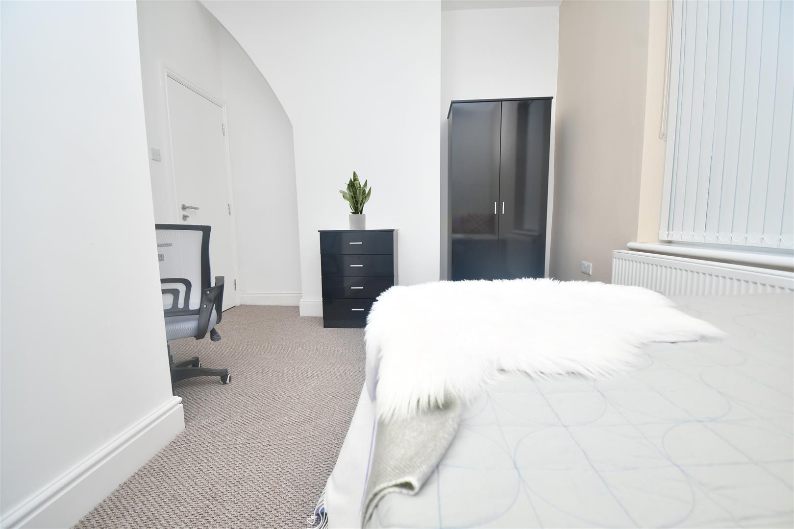 1 bed house share to rent in Lebanon Street, Burnley 14