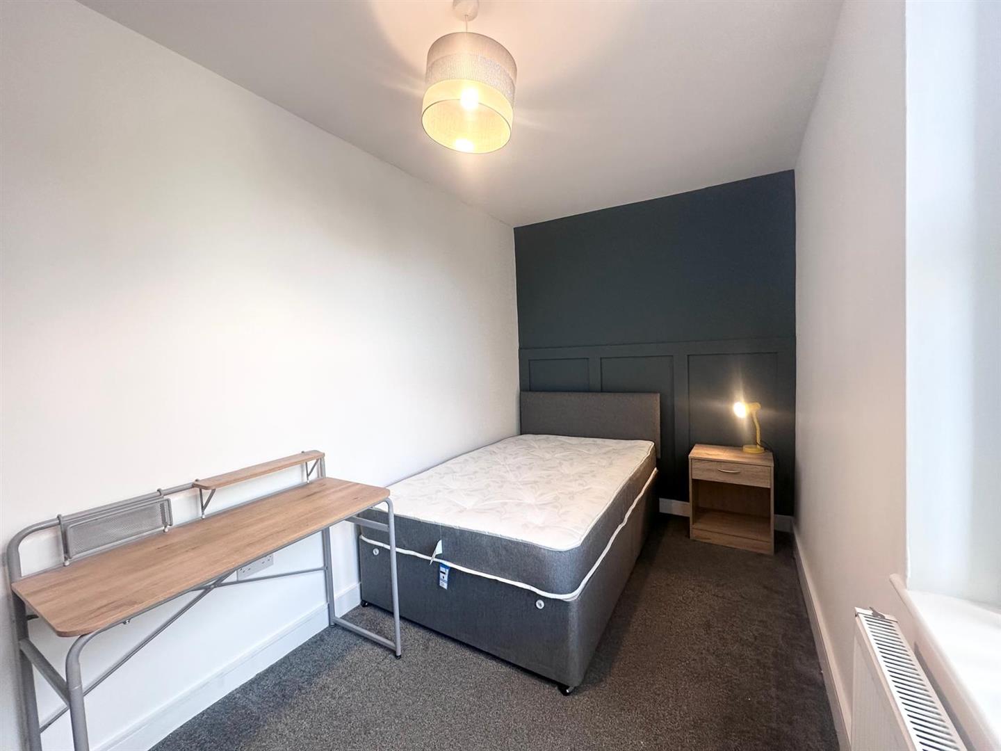 1 bed house share to rent in Renshaw Street, Burnley  - Property Image 1