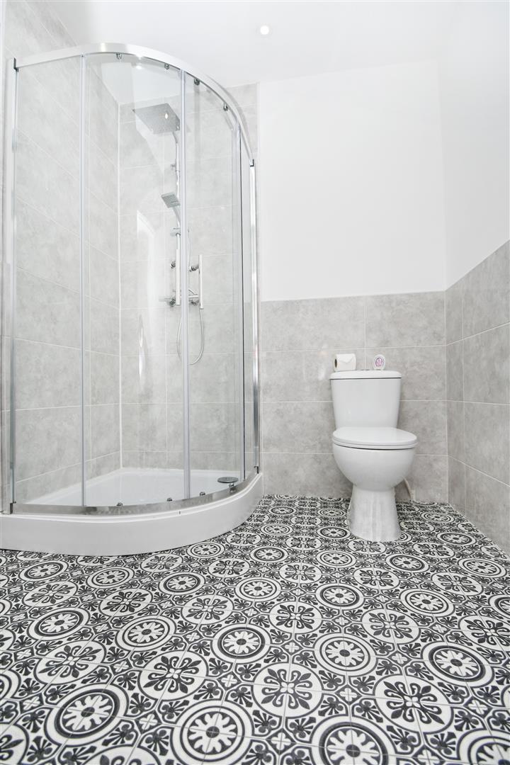 1 bed house share to rent in Towneley Street, Burnley 11