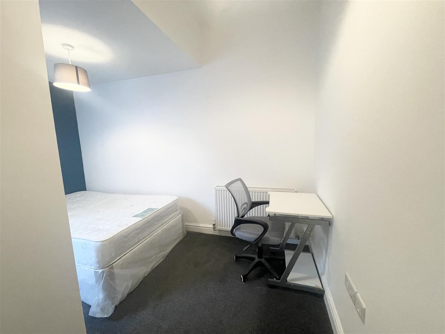 1 bed house share to rent in Prince Street, Burnley 1