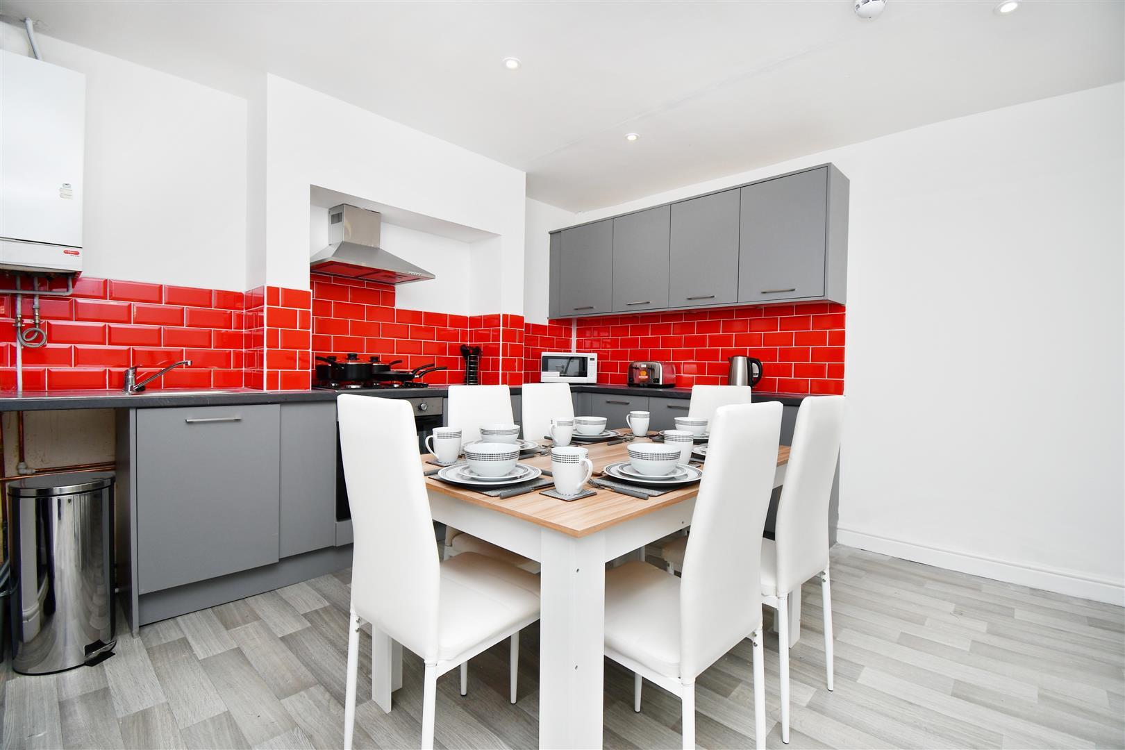 1 bed house share to rent in Kenmure Place, Preston 5