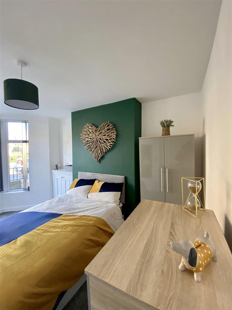 1 bed house share to rent in Albion Street, Burnley  - Property Image 1