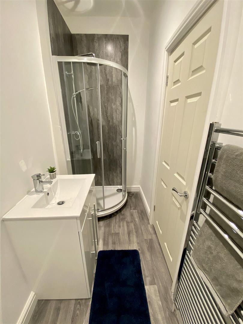 1 bed house share to rent in Albion Street, Burnley 10