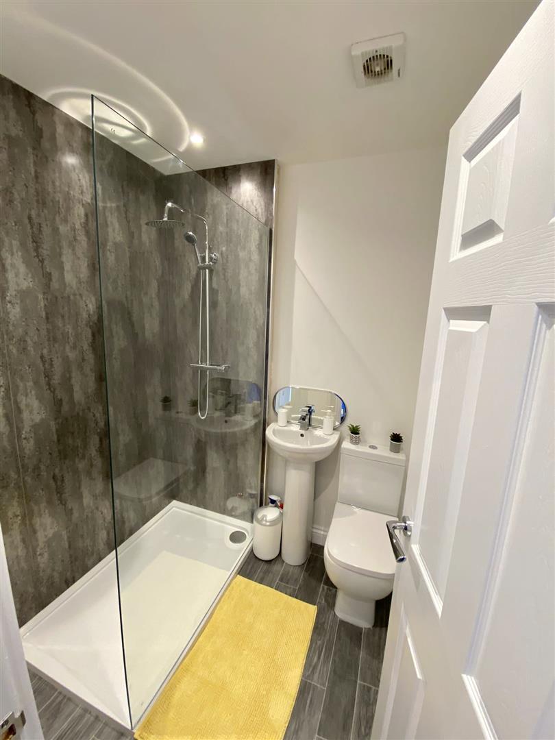 1 bed house share to rent in Burnley Road, Colne  - Property Image 9