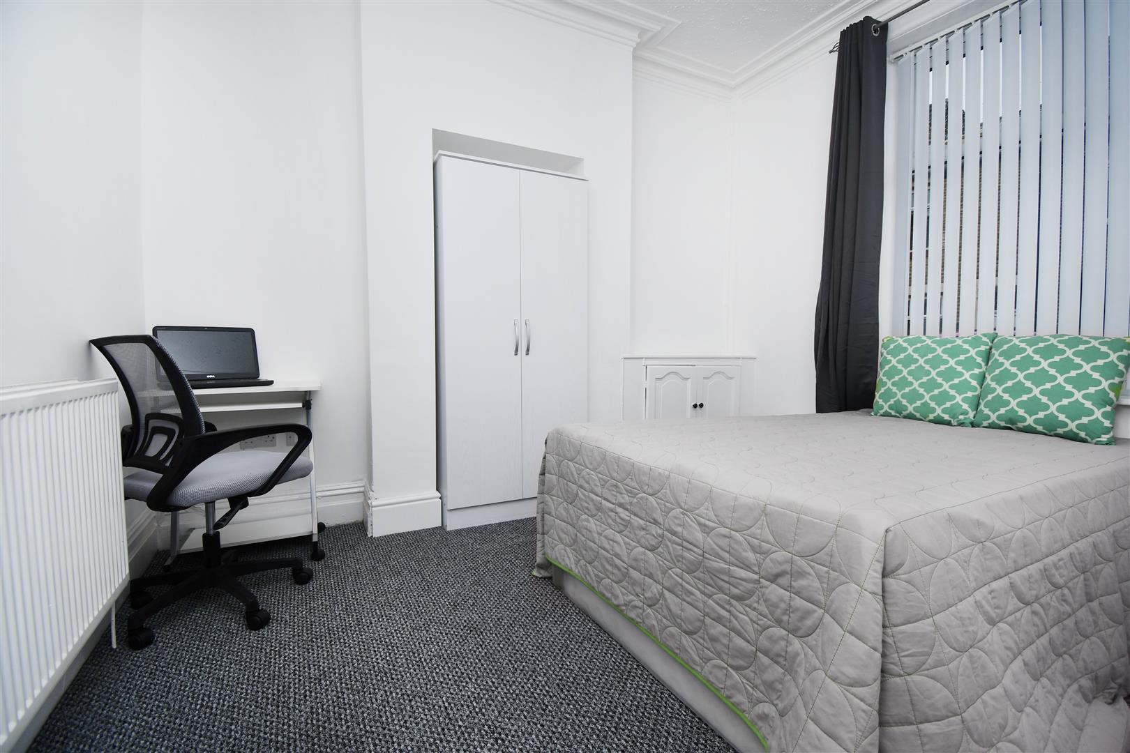 1 bed house share to rent in Linden Street, Burnley  - Property Image 2