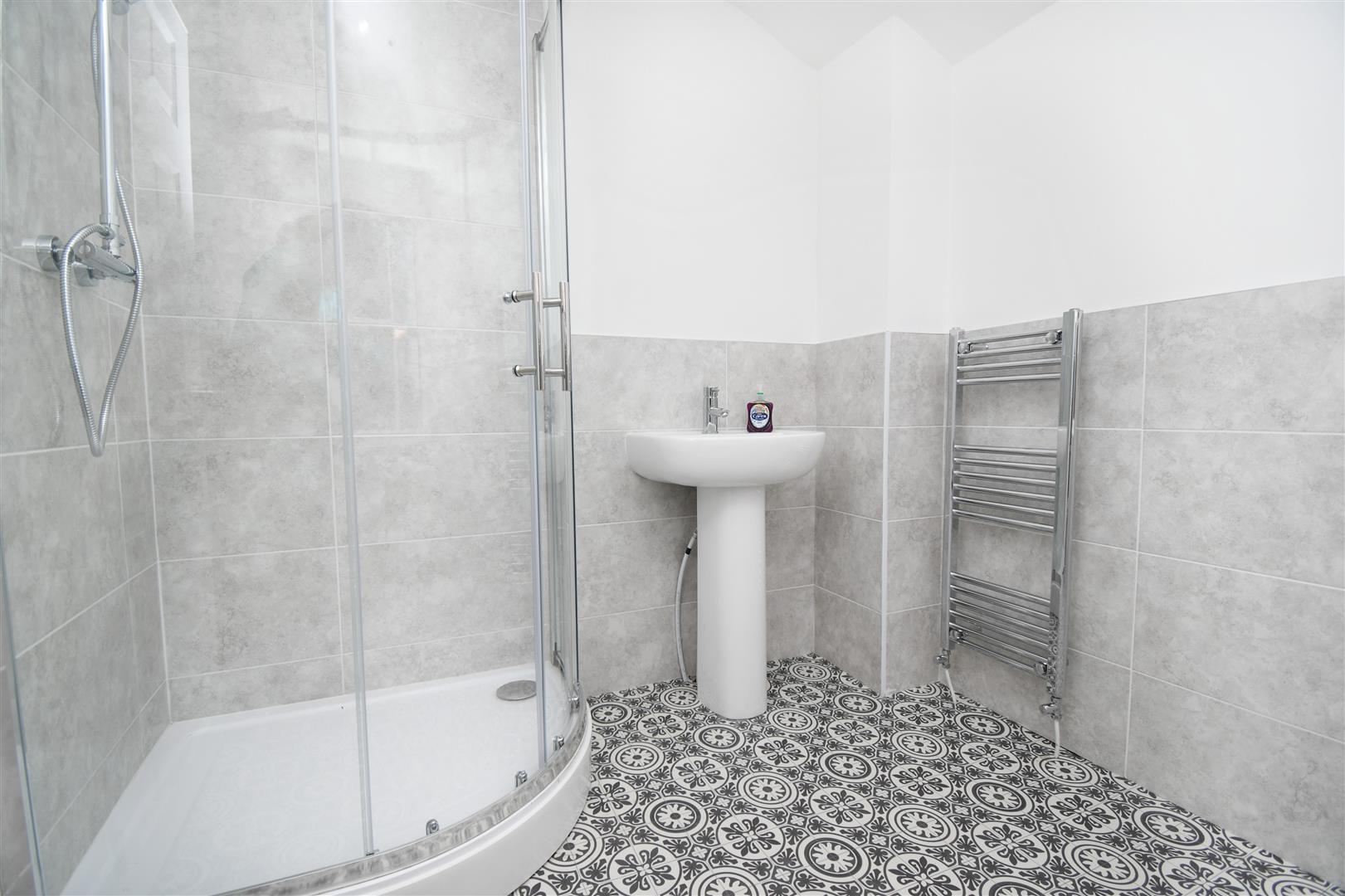 1 bed house share to rent in St. Matthew Street, Burnley  - Property Image 2