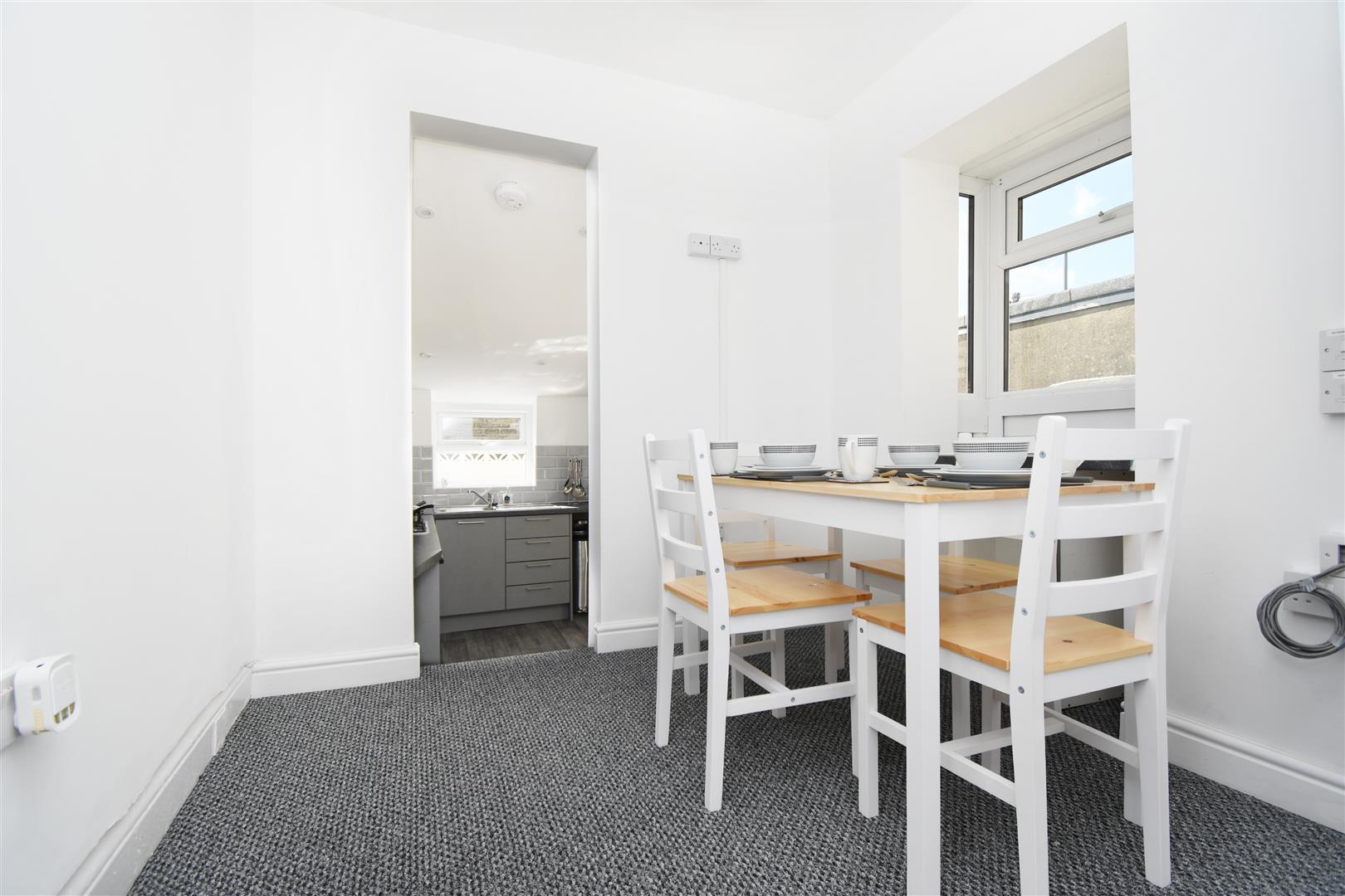 1 bed house share to rent in St. Matthew Street, Burnley 3