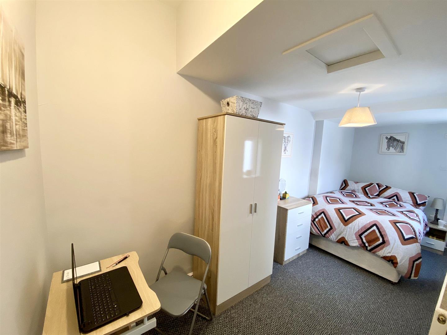 1 bed house share to rent in Coal Clough Lane, Burnley, BB11