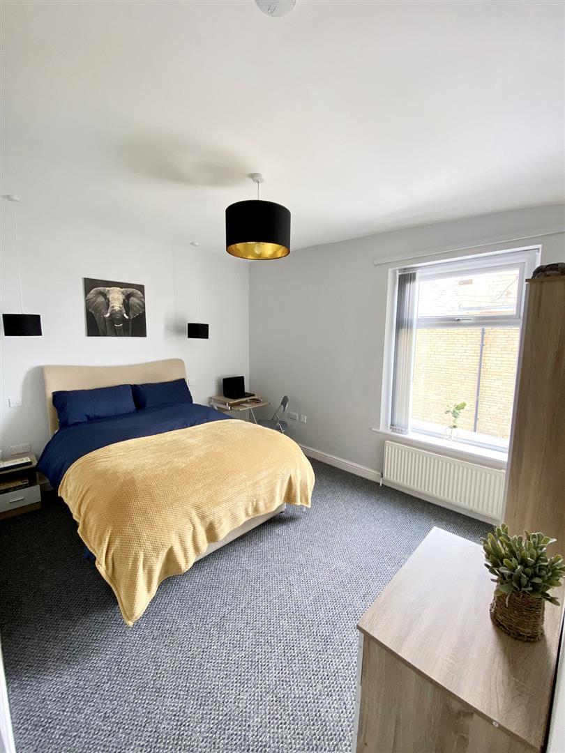 1 bed house share to rent in Coal Clough Lane, Burnley  - Property Image 1