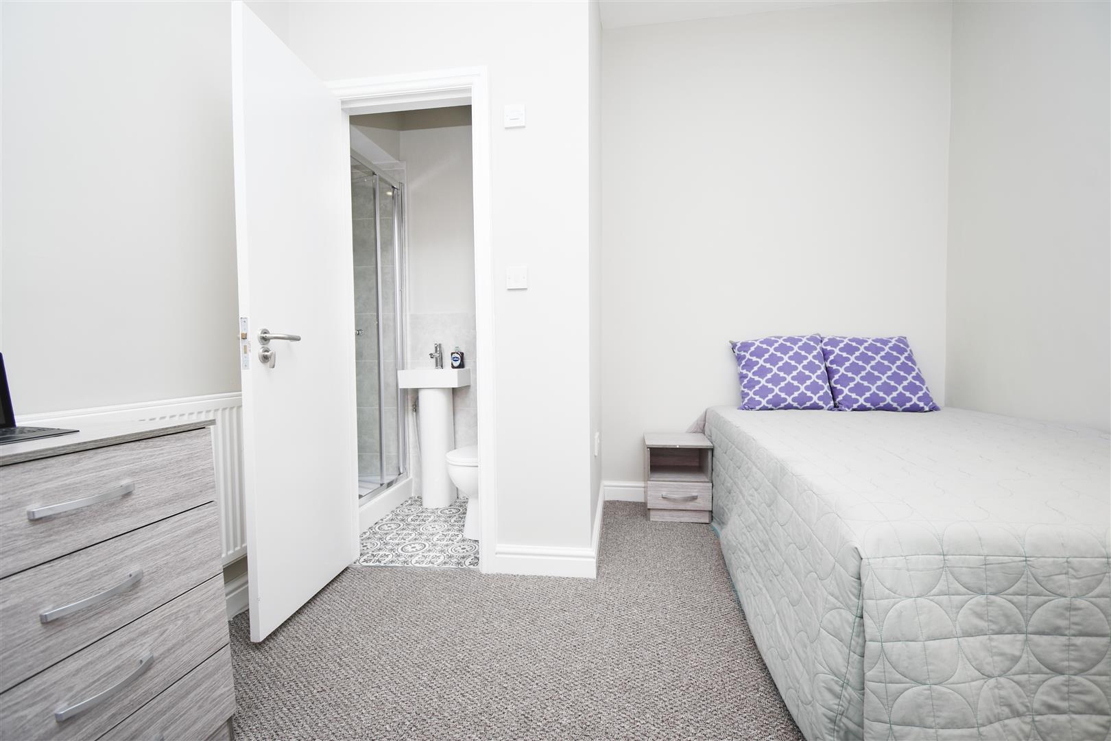 1 bed house share to rent in Berry Street, Burnley  - Property Image 5