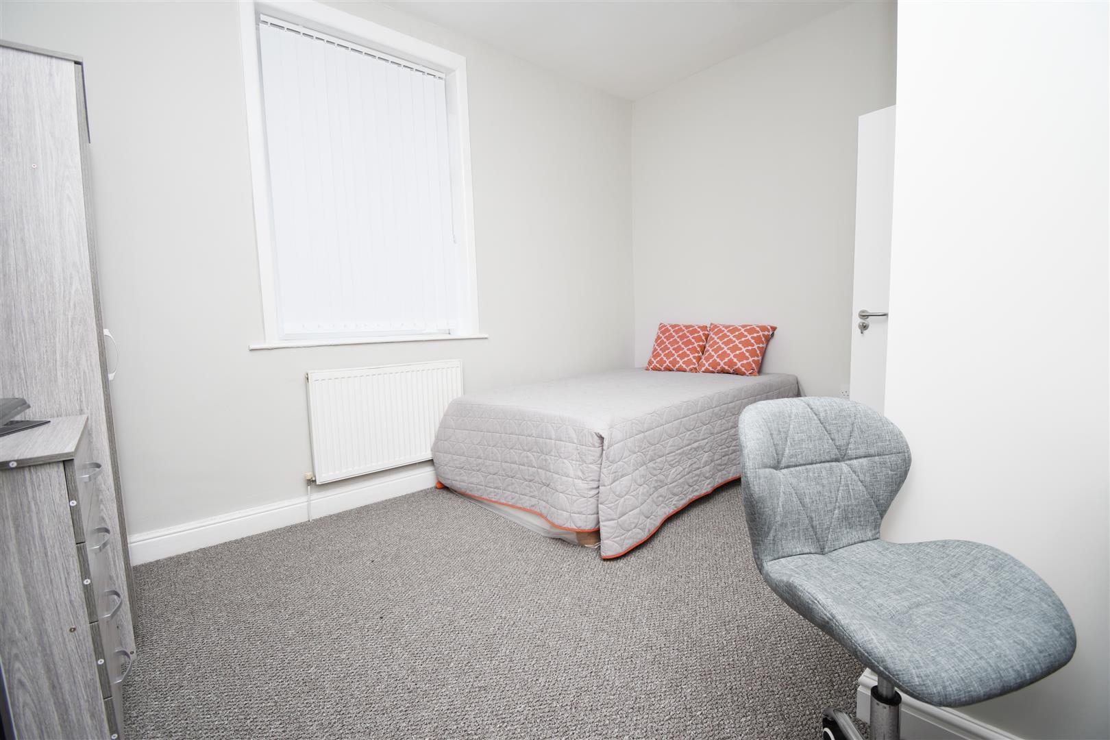 1 bed house share to rent in Berry Street, Burnley 1