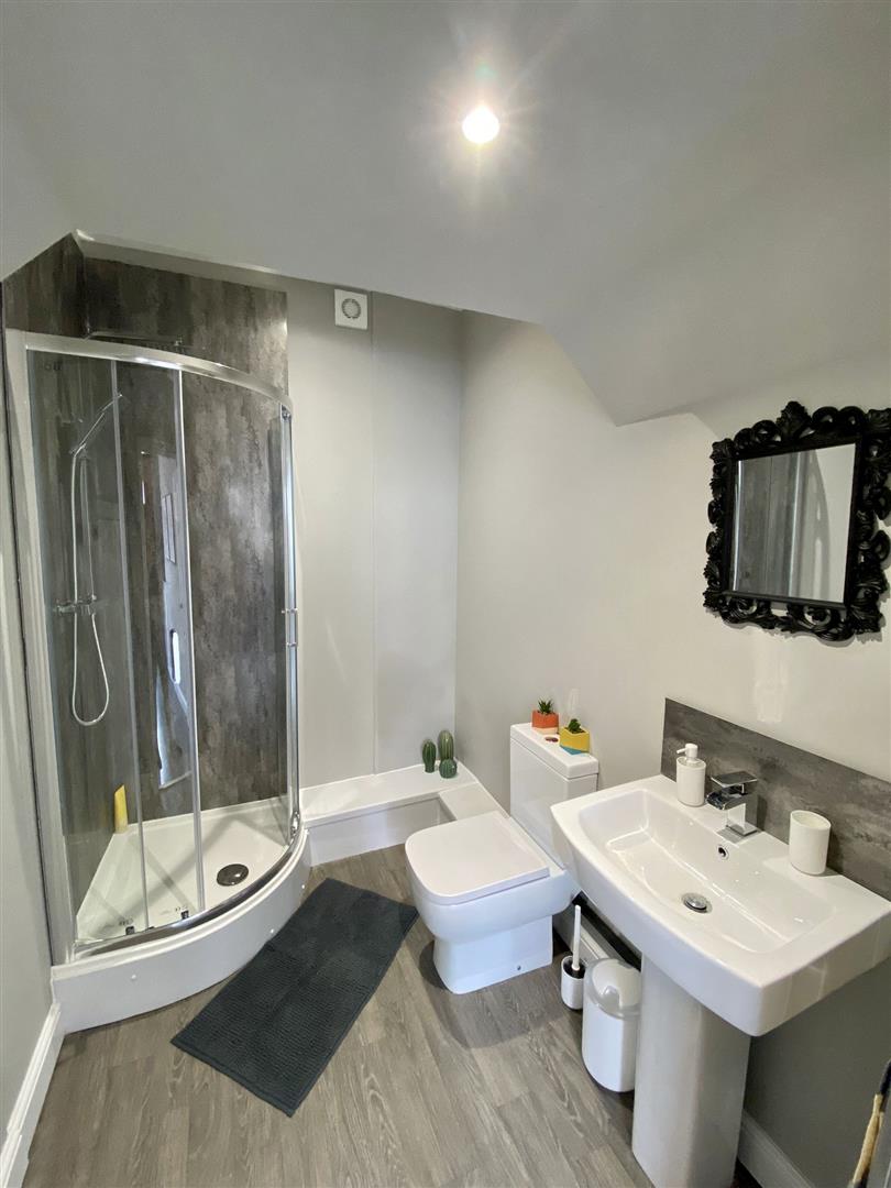 1 bed house share to rent in Berry Street, Burnley 6