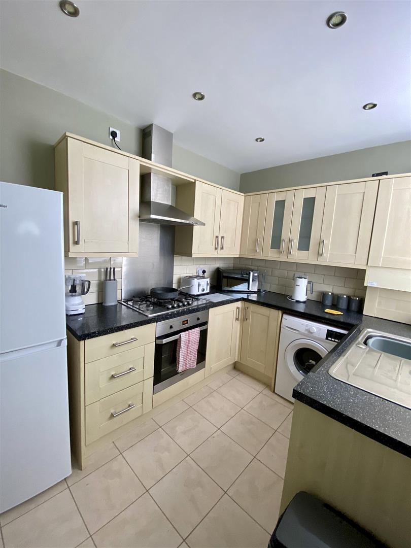 1 bed house share to rent in Berry Street, Burnley 6