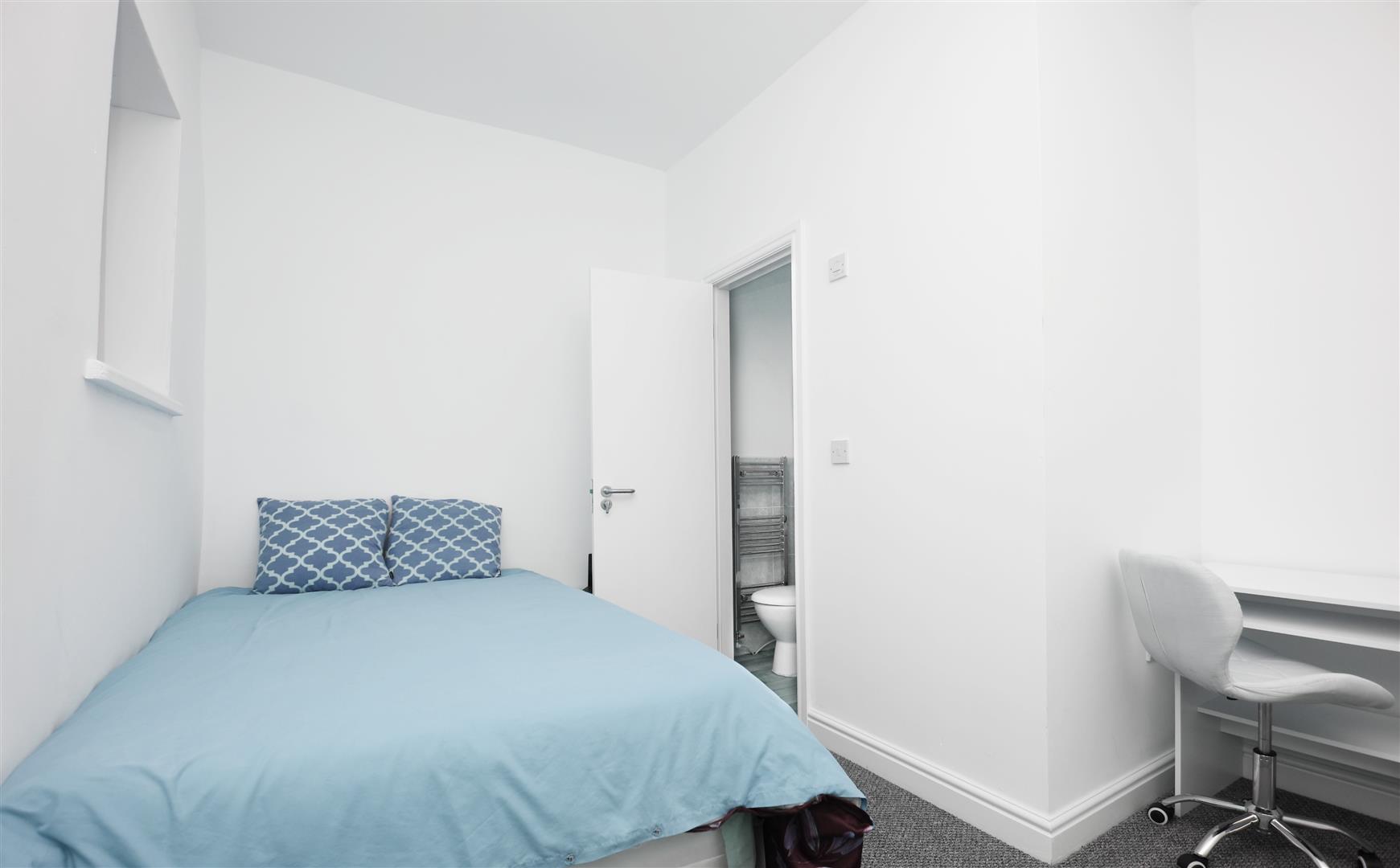 1 bed house share to rent in Nairne Street, Burnley  - Property Image 1