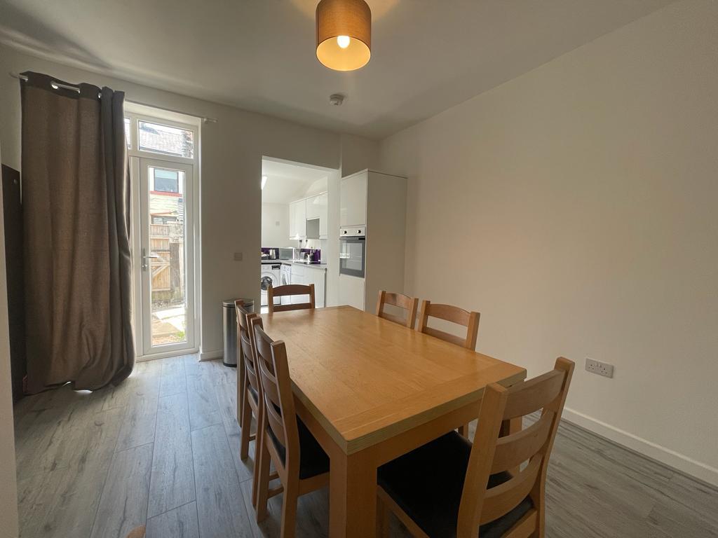 1 bed house share to rent in Queen Victoria Road, Burnley  - Property Image 2