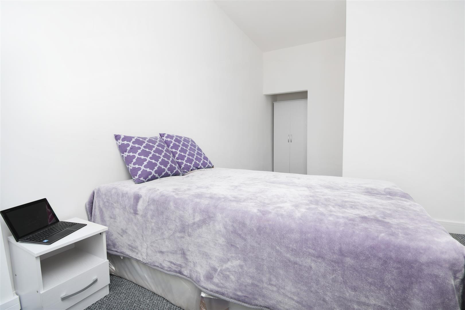 1 bed house share to rent in Berry Street, Burnley 1