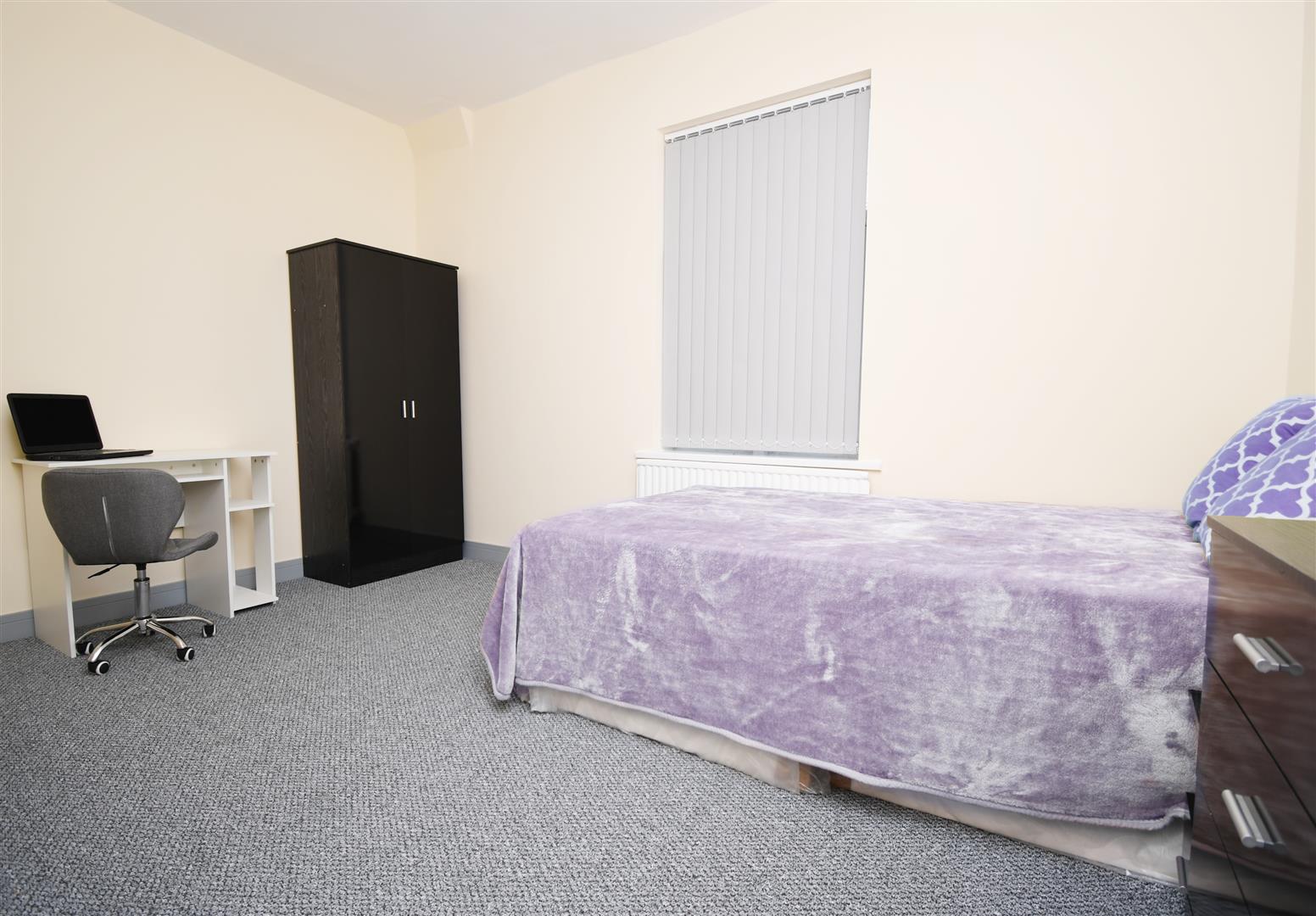 1 bed house share to rent in Renshaw Street, Burnley  - Property Image 13