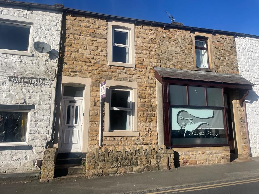 3 bed terraced house to rent in Burnley Road, Burnley  - Property Image 1
