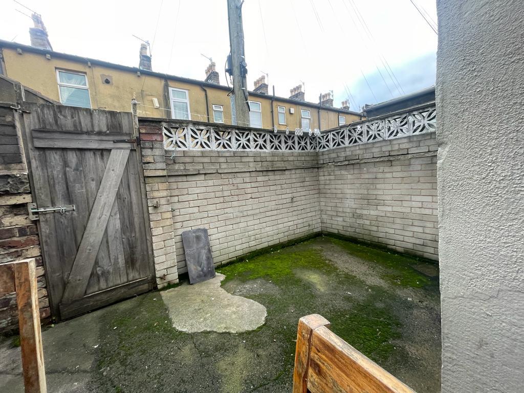 2 bed terraced house for sale in Albert Street, Burnley  - Property Image 10