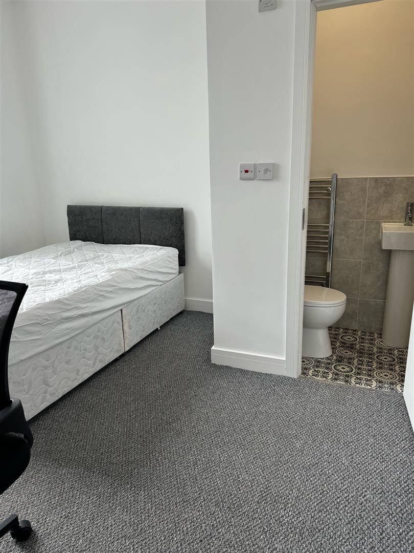 1 bed house share to rent in Fir Street, Burnley  - Property Image 10