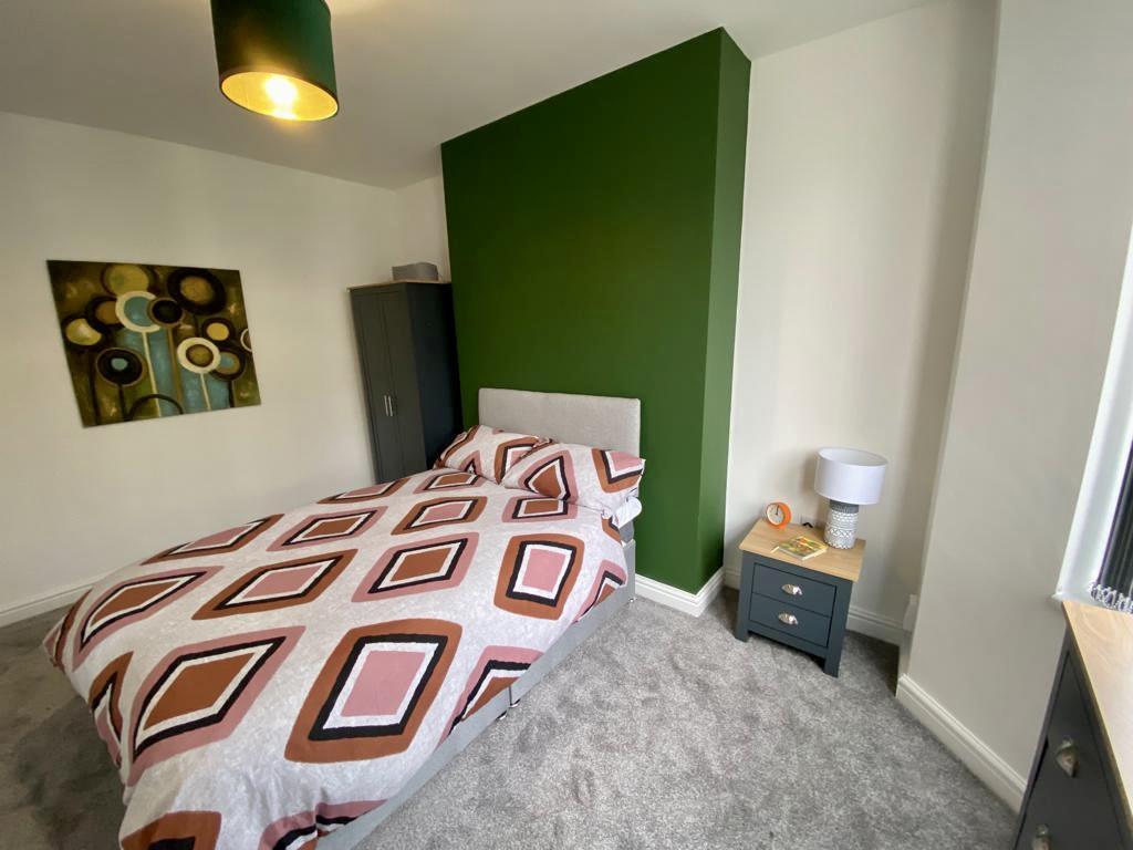 1 bed house share to rent in St. Matthew Street, Burnley 1