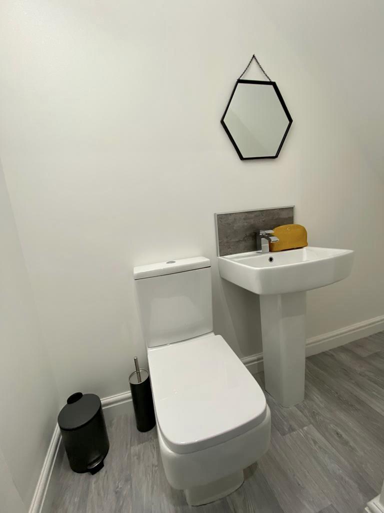 1 bed house share to rent in St. Matthew Street, Burnley  - Property Image 5
